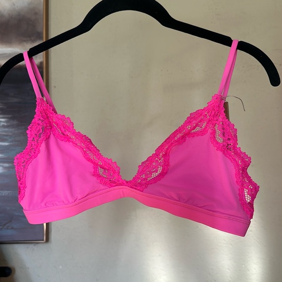 SKIMS FITS EVERYBODY LACE TRIANGLE BRALETTE TAFFY Multi size L NWT - Picture 1 of 5